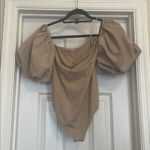 Express Taupe Puff-Sleeve Bodysuit